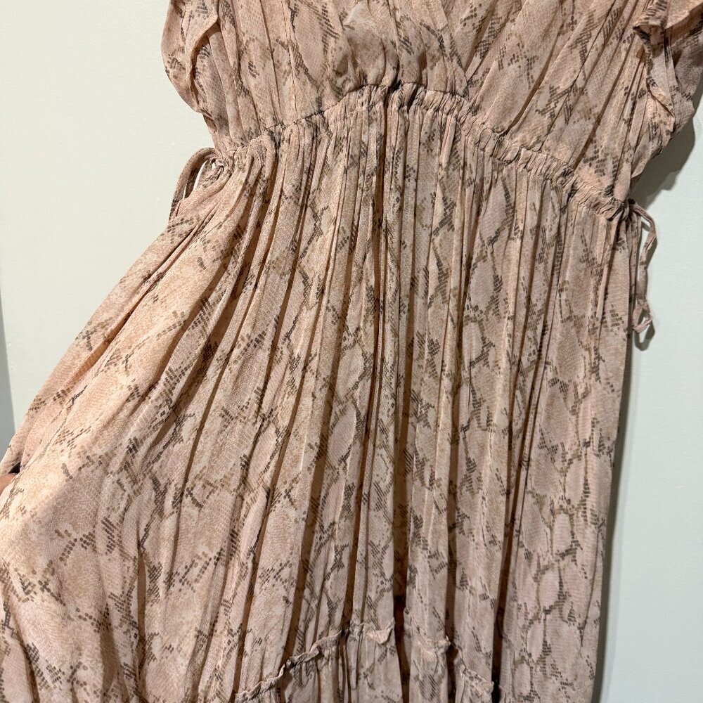 🌸 Anthropologie V-Neck Flutter-Sleeve Tiered Midi Dress – Pink Snakeskin Print - Picture 4 of 15